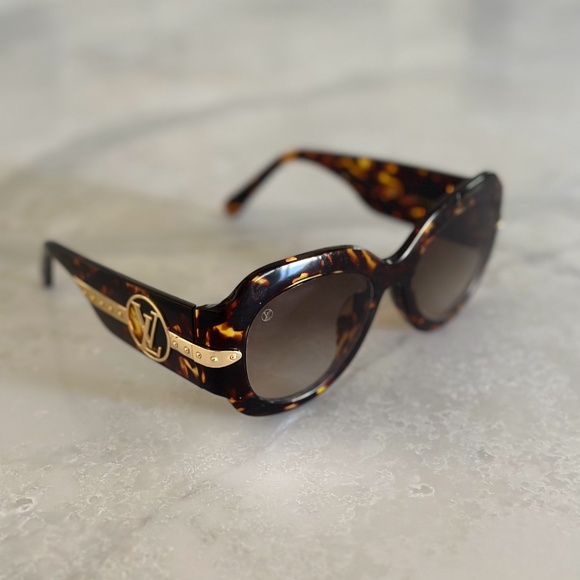 Louis Vuitton Designer Retired PARIS/TEXAS Sun Glasses - Picture 7 of 13